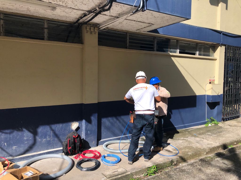 Serteg - Construcción y Mantenimiento de redes AT, MT y BT